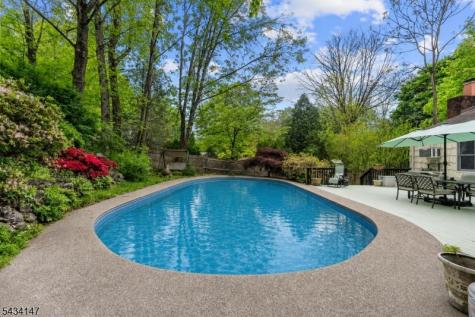 33 Brooksyde Avenue Ringwood NJ 07456