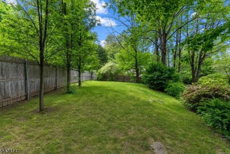33 Brooksyde Avenue Ringwood NJ 07456
