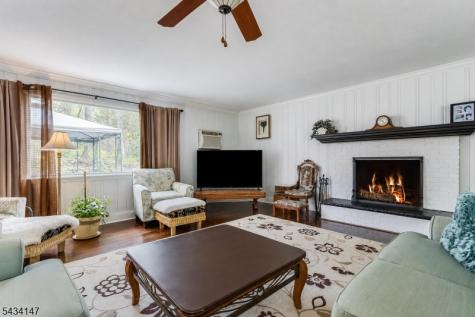 33 Brooksyde Avenue Ringwood NJ 07456