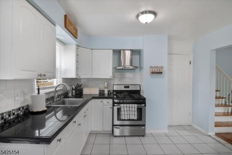 234 Aldene Road Roselle NJ 07203