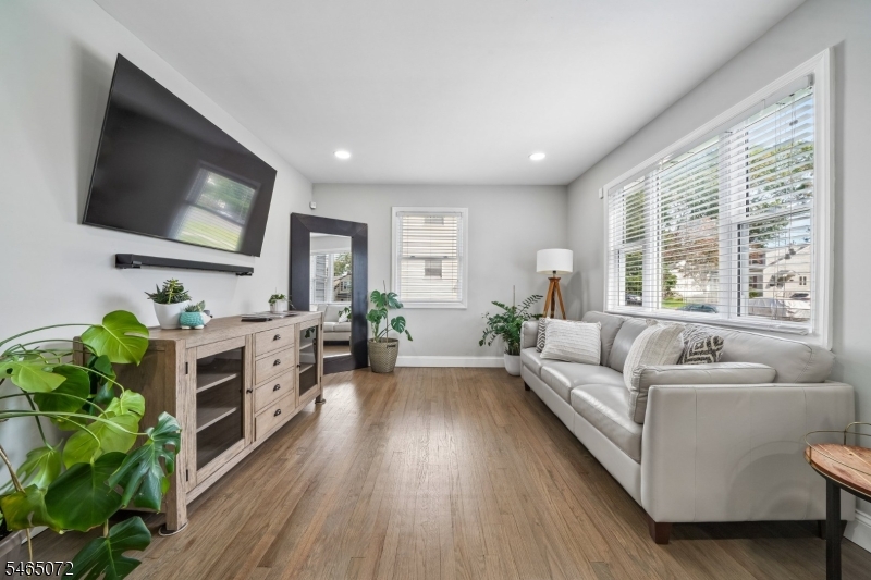 5 Omaha Drive Cranford NJ 07016