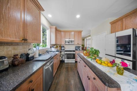 76 Canada Goose Drive Allamuchy NJ 07840