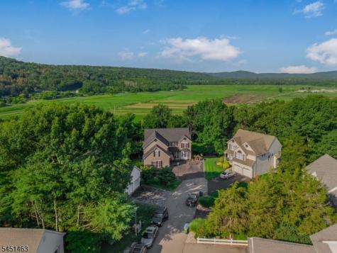 76 Canada Goose Drive Allamuchy NJ 07840