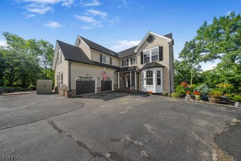 76 Canada Goose Drive Allamuchy NJ 07840