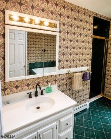 48 Silver Grove Road Hardyston NJ 07460