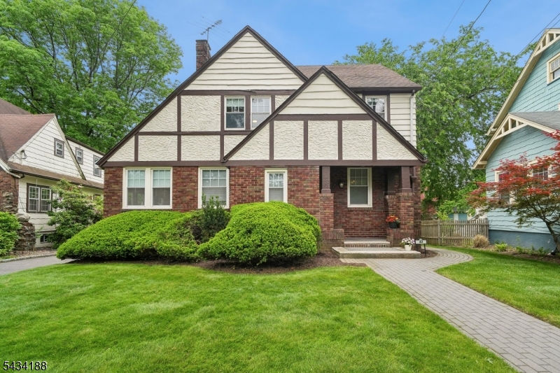 43 Burr Road Maplewood NJ 07040