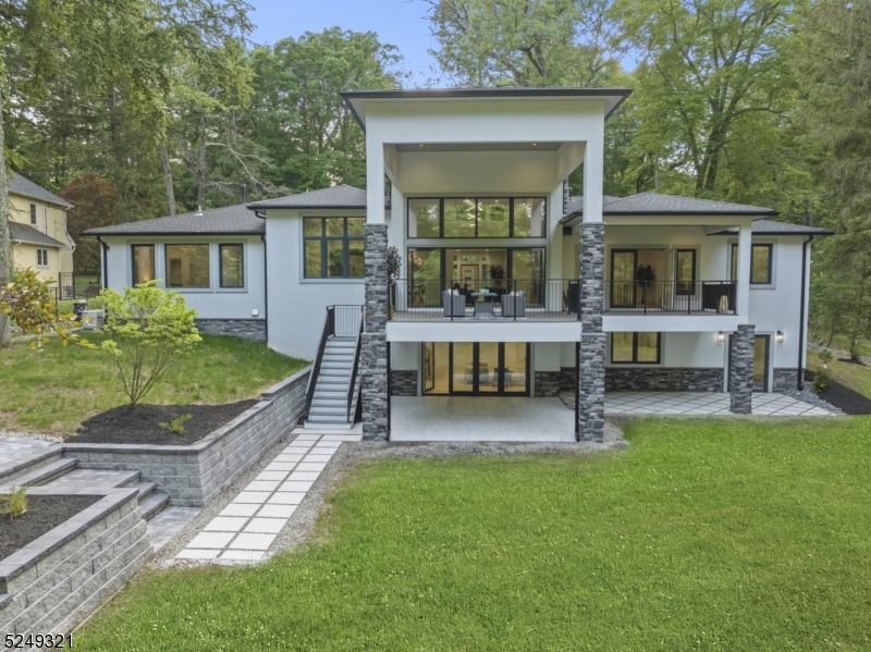 668 Pines Lake Drive Wayne NJ 07470