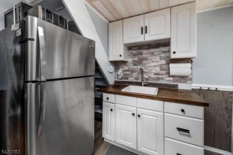 66 Fairlawn Drive West Milford NJ 07421