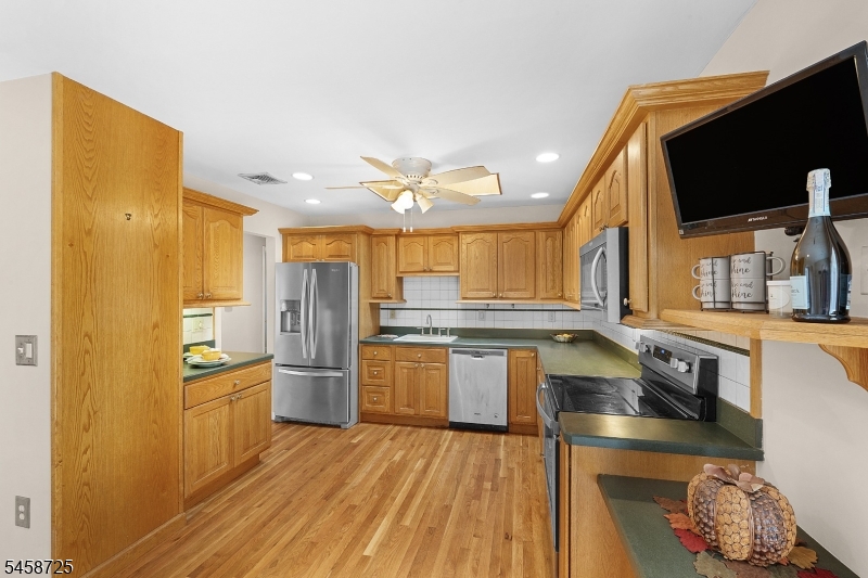 14 Eugene Road Hopatcong NJ 07843