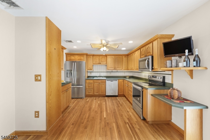 14 Eugene Road Hopatcong NJ 07843
