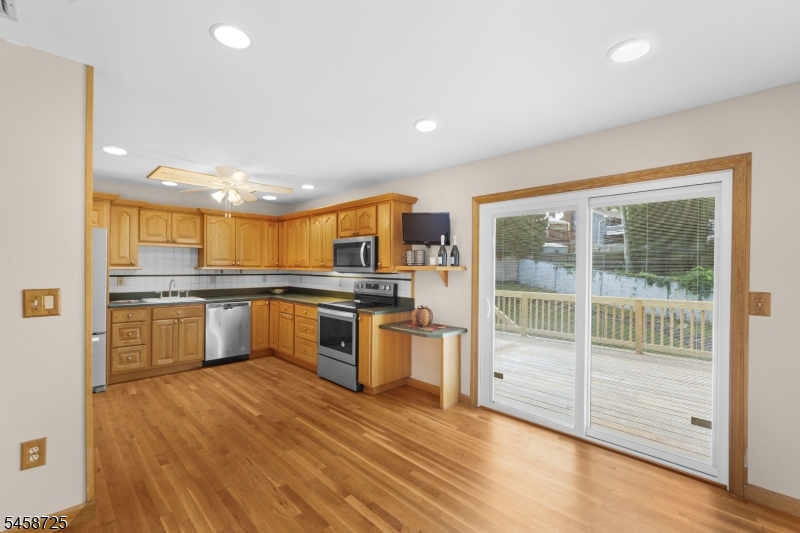 14 Eugene Road Hopatcong NJ 07843