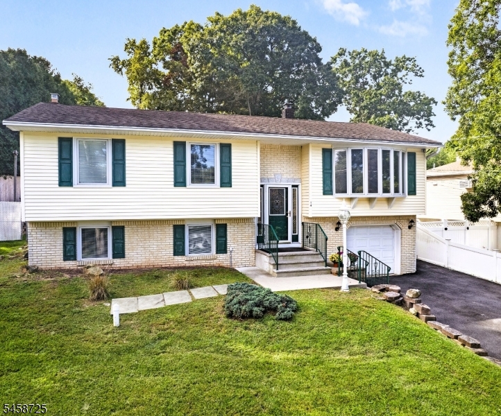 14 Eugene Road Hopatcong NJ 07843