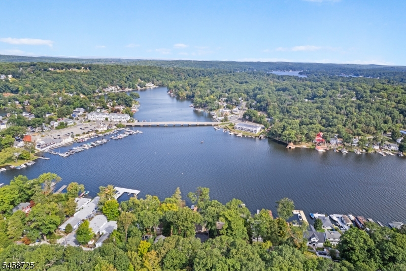 14 Eugene Road Hopatcong NJ 07843