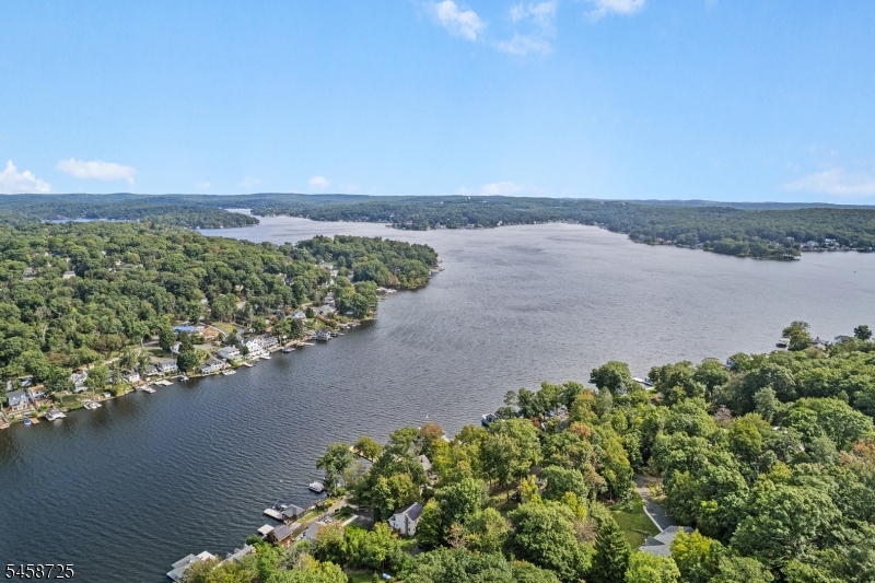 14 Eugene Road Hopatcong NJ 07843