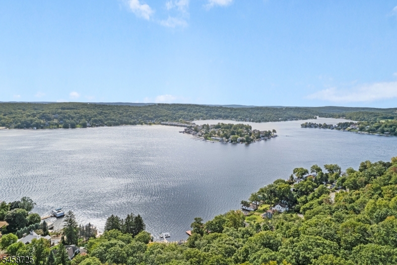 14 Eugene Road Hopatcong NJ 07843