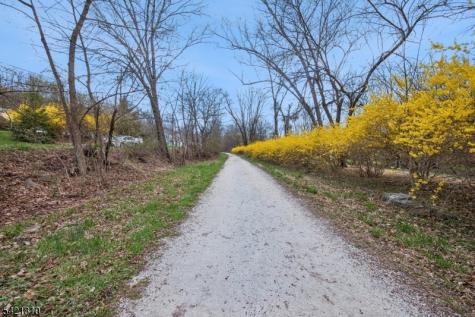 25 Railroad Avenue Califon NJ 07830