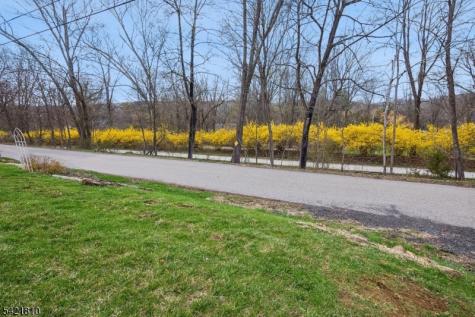 25 Railroad Avenue Califon NJ 07830