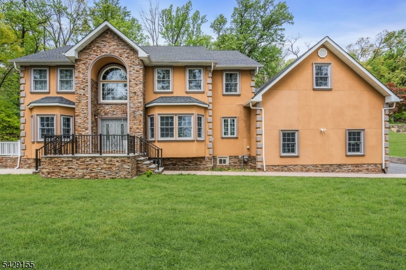 1121 N Washington Avenue Green Brook NJ 08812