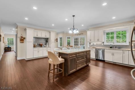 1121 N Washington Avenue Green Brook NJ 08812
