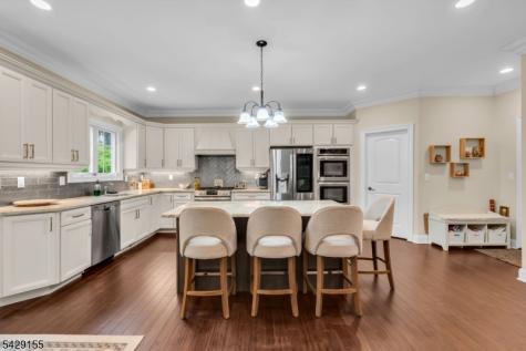 1121 N Washington Avenue Green Brook NJ 08812
