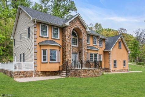 1121 N Washington Avenue Green Brook NJ 08812
