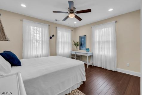 1121 N Washington Avenue Green Brook NJ 08812