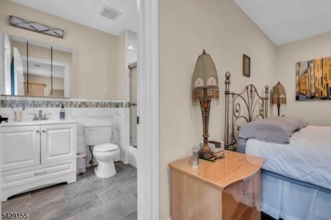1121 N Washington Avenue Green Brook NJ 08812