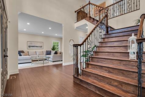 1121 N Washington Avenue Green Brook NJ 08812