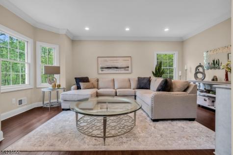 1121 N Washington Avenue Green Brook NJ 08812