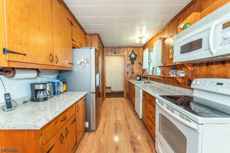131 S Ridgedale Avenue East Hanover NJ 07936