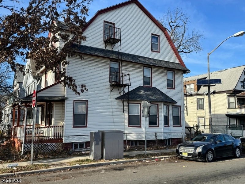 278 William Street East Orange NJ 07017