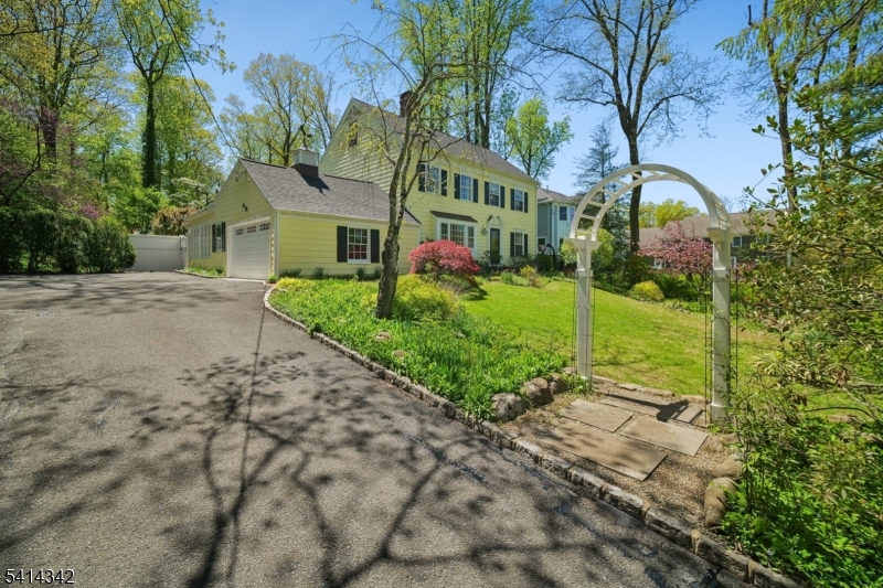 638 Mountain Avenue Berkeley Heights NJ 07922