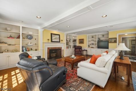 638 Mountain Avenue Berkeley Heights NJ 07922