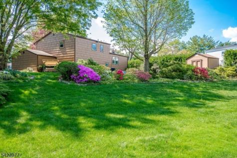4 Caldwell Court East Brunswick NJ 08816