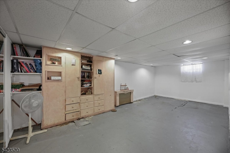 439 Fairview Avenue Woodbridge NJ 07067