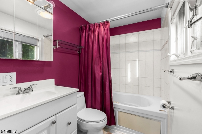 11 Doris Drive Frankford NJ 07860