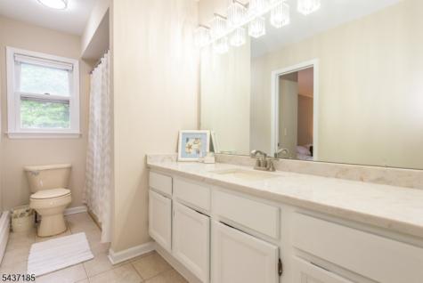 6 Southfield Drive Wantage NJ 07461