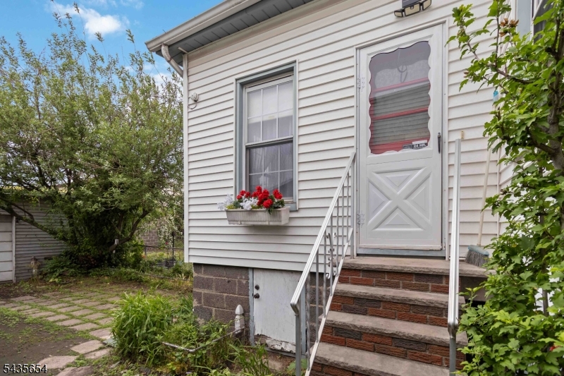 1705 48TH Street North Bergen NJ 07047