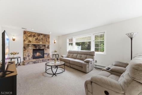 30 Elinora Drive Wanaque NJ 07465