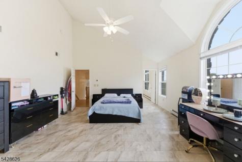 30 Elinora Drive Wanaque NJ 07465
