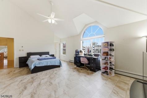 30 Elinora Drive Wanaque NJ 07465