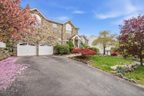 30 Elinora Drive Wanaque NJ 07465
