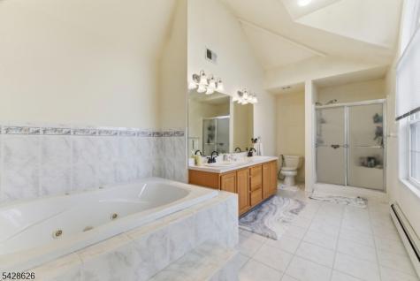 30 Elinora Drive Wanaque NJ 07465