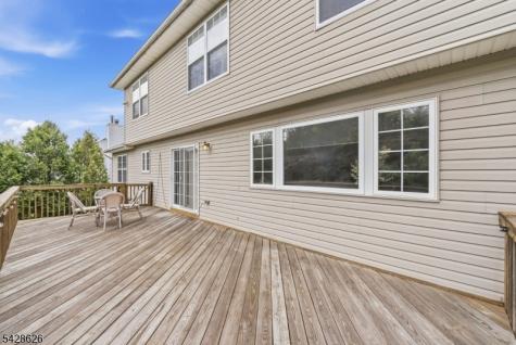 30 Elinora Drive Wanaque NJ 07465