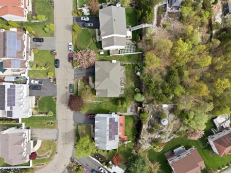 30 Elinora Drive Wanaque NJ 07465