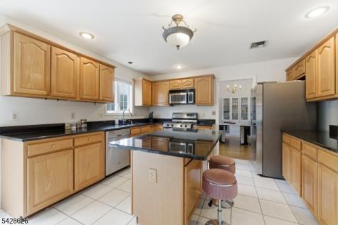 30 Elinora Drive Wanaque NJ 07465