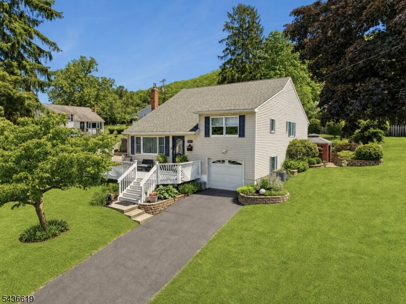 1 Lincoln Avenue Ogdensburg NJ 07439