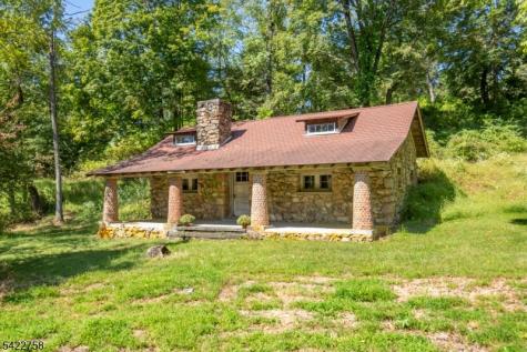 25 Blair Drive Peapack Gladstone NJ 07977