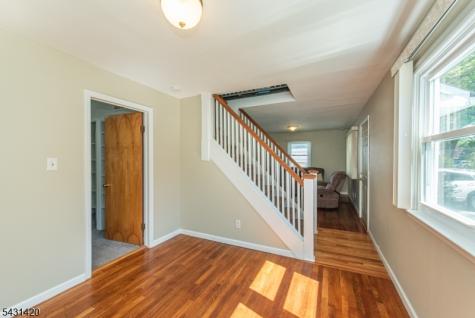 47 Burnside Place Wanaque NJ 07420