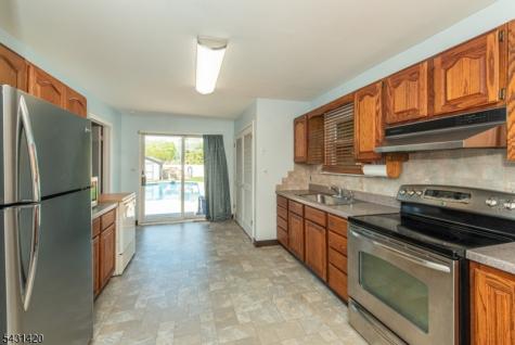 47 Burnside Place Wanaque NJ 07420